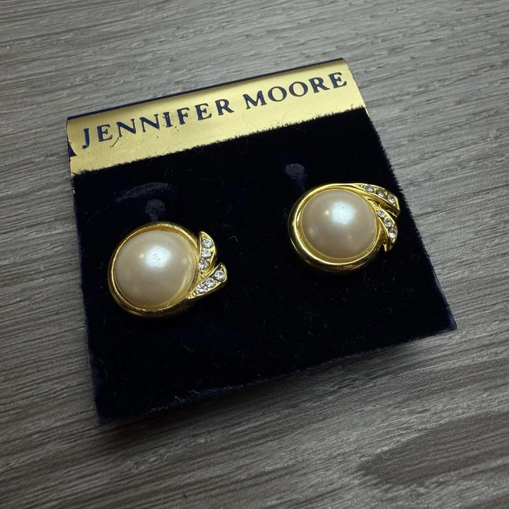Vintage Jennifer Moore Faux Pearl Gold Tone Rhinestone Accent Clip On Earrings